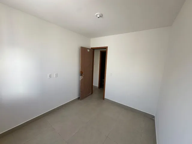 2-bedroom apartment in a building with a gym — photo 7
