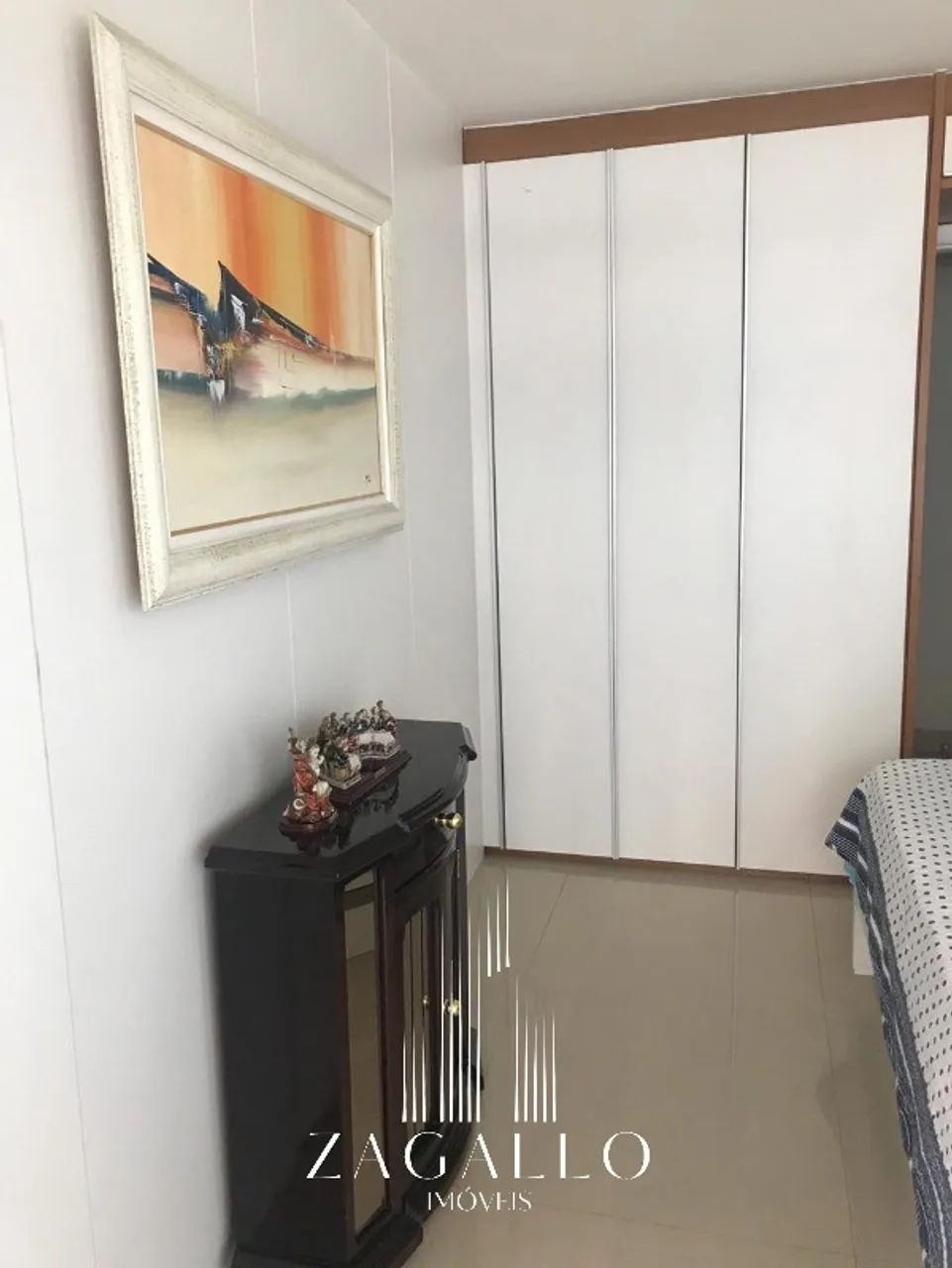 Apartamento mobiliado com 4 quartos e 5 banheiros — photo 17