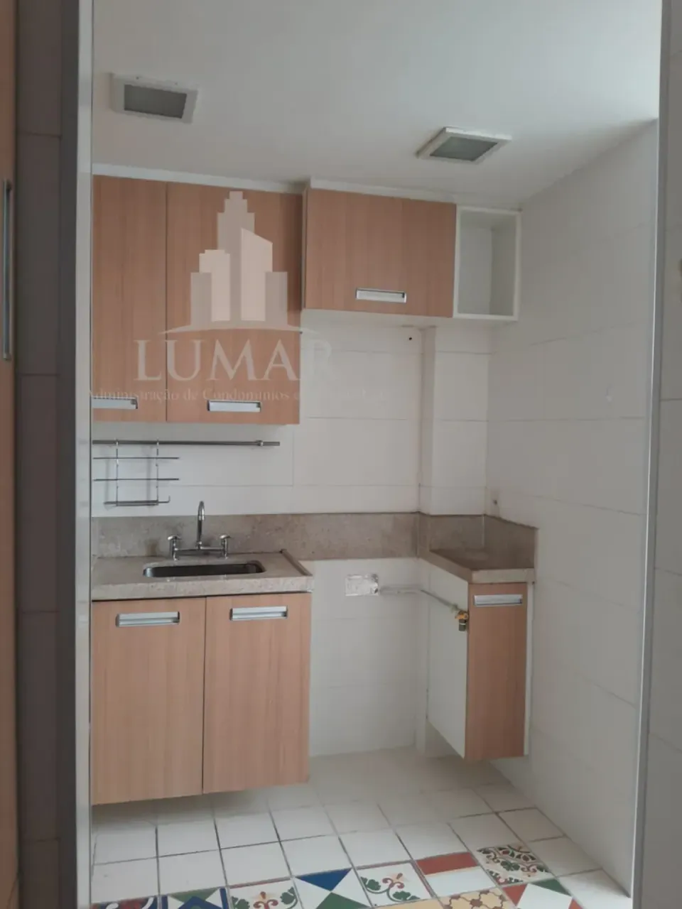 Apartamento sem mobília reformado com 2 quartos e vaga — photo 4