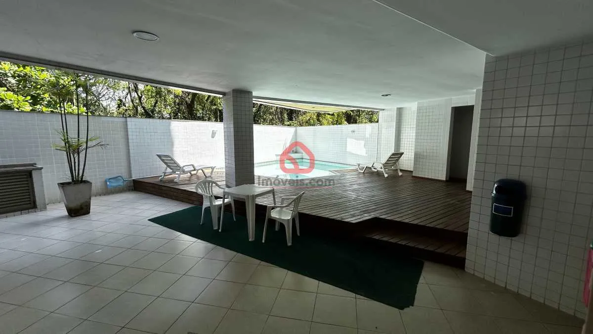 3-bedroom apartment in a building with a pool — photo 13