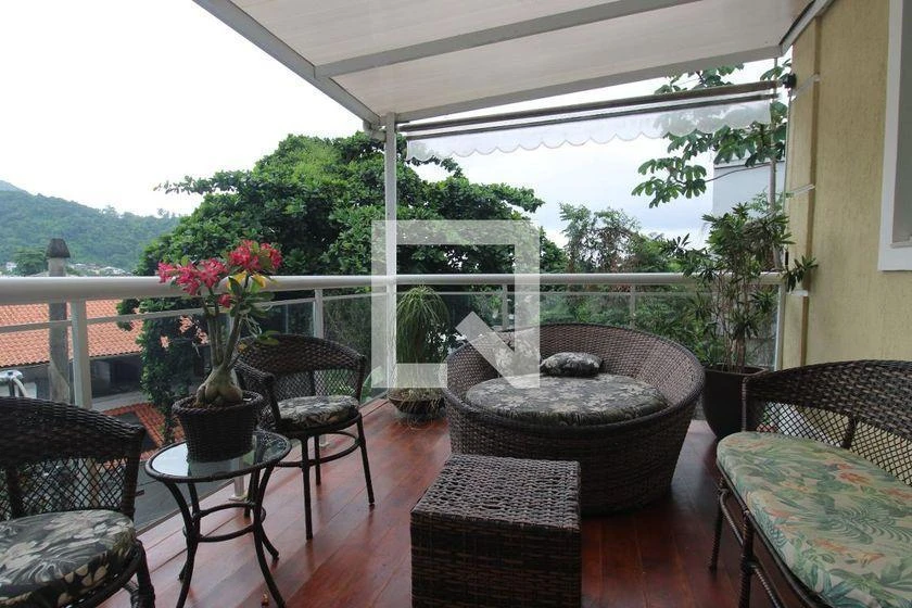 House for rent with 3 en-suite bedrooms and 200 m² — photo 31