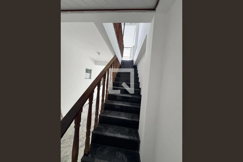 House with 5 bedrooms, en-suite and 3 parking spots — photo 14