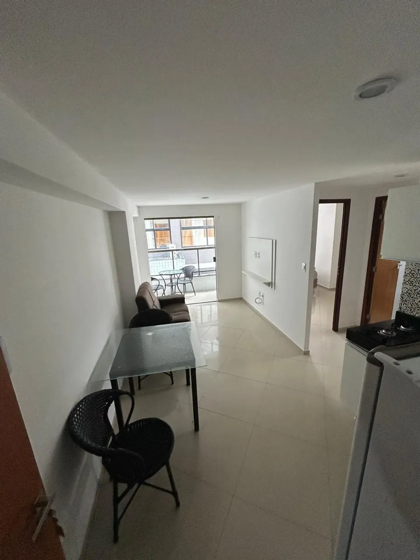 1-bedroom apartment, well kept, no parking — photo 4