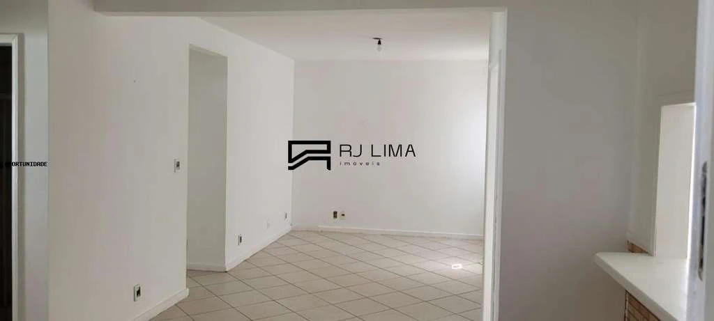 Casa em condomínio com 3 dormitórios e 220 m² — photo 2