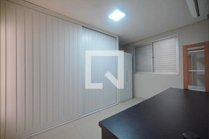 Furnished apartment with 2 bedrooms and 1 en-suite — photo 5
