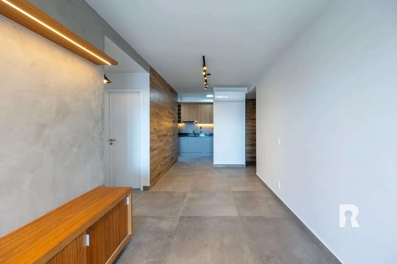 2-bedroom apartment with open-plan kitchen — photo 8