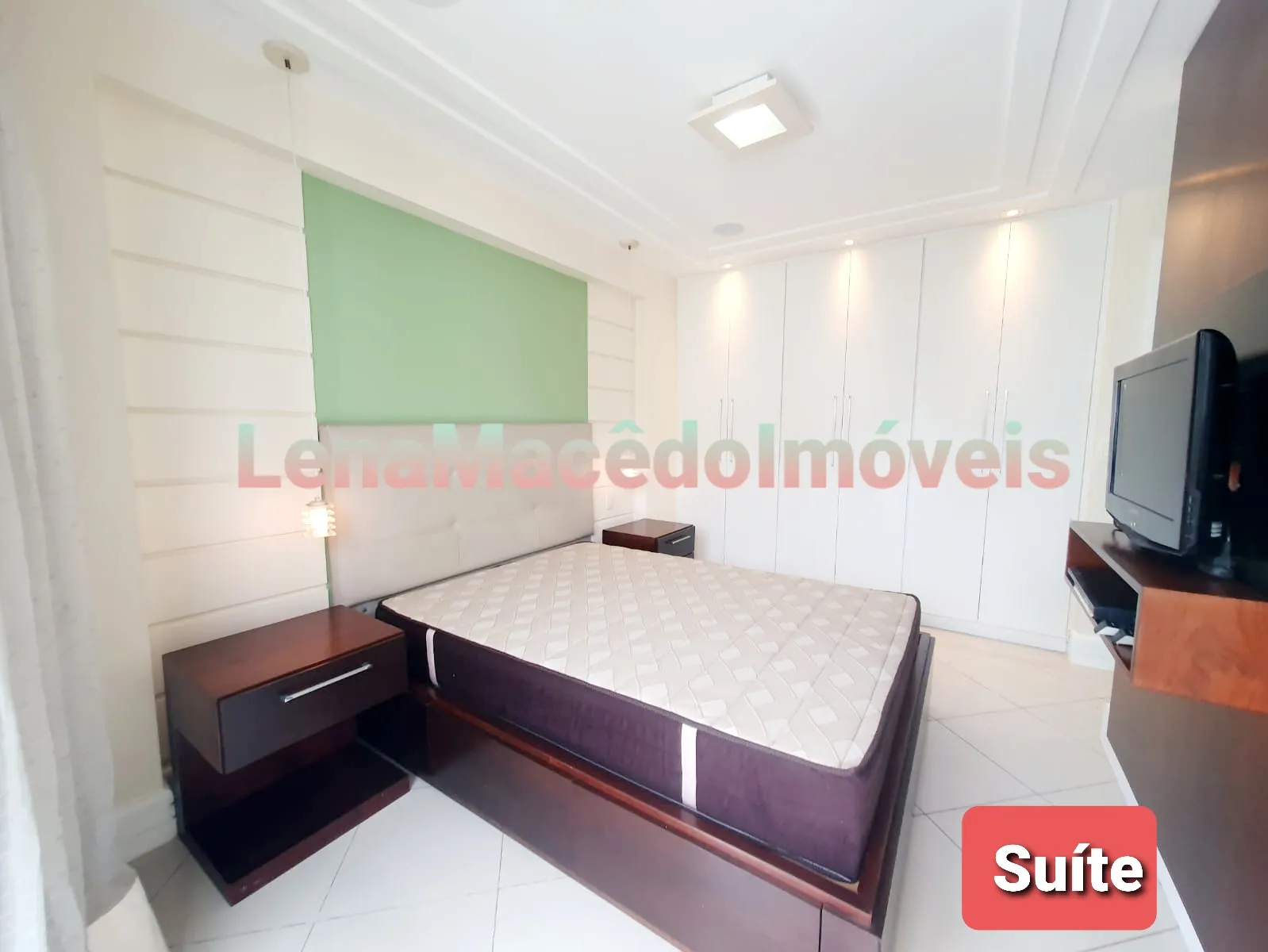 2-bedroom apartment with 2 bathrooms and a balcony — photo 27