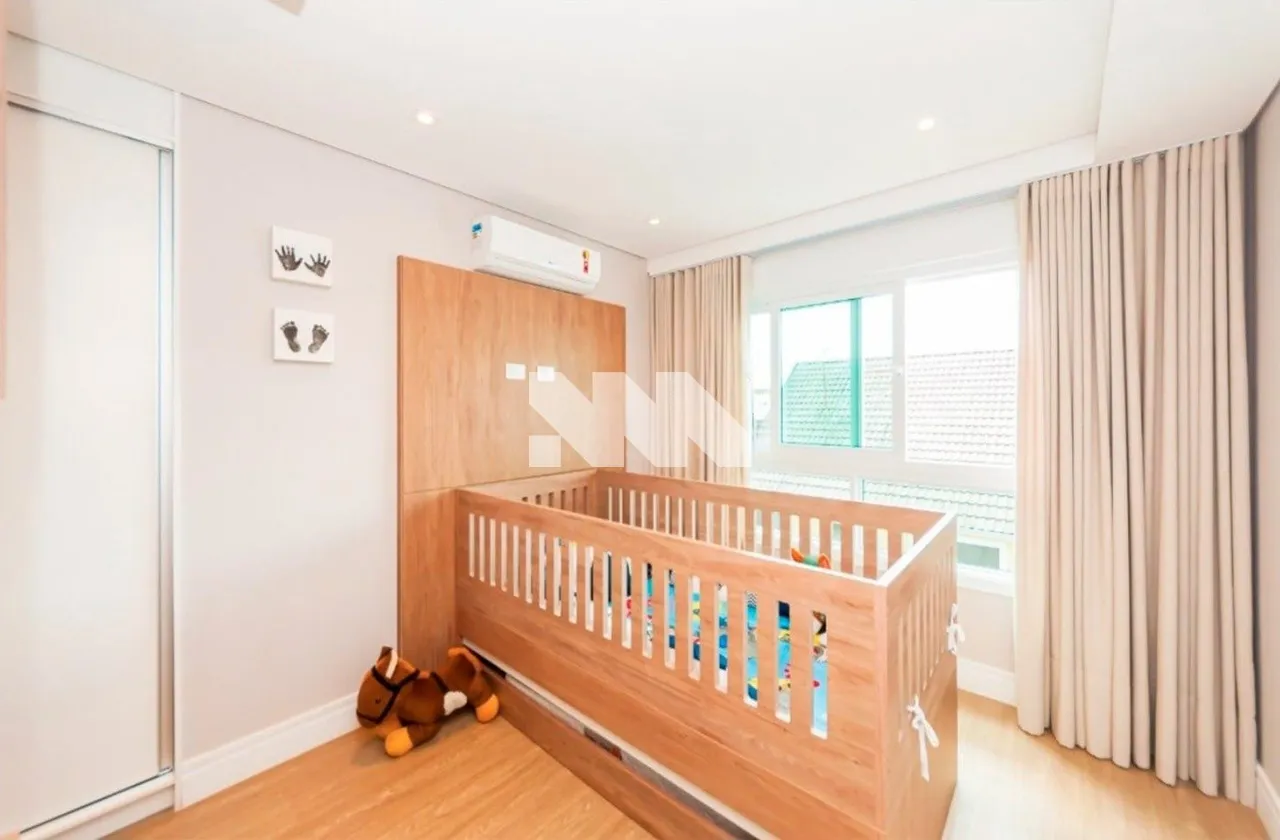 House with 3 en-suite bedrooms and 5 baths, 350 m² — photo 17
