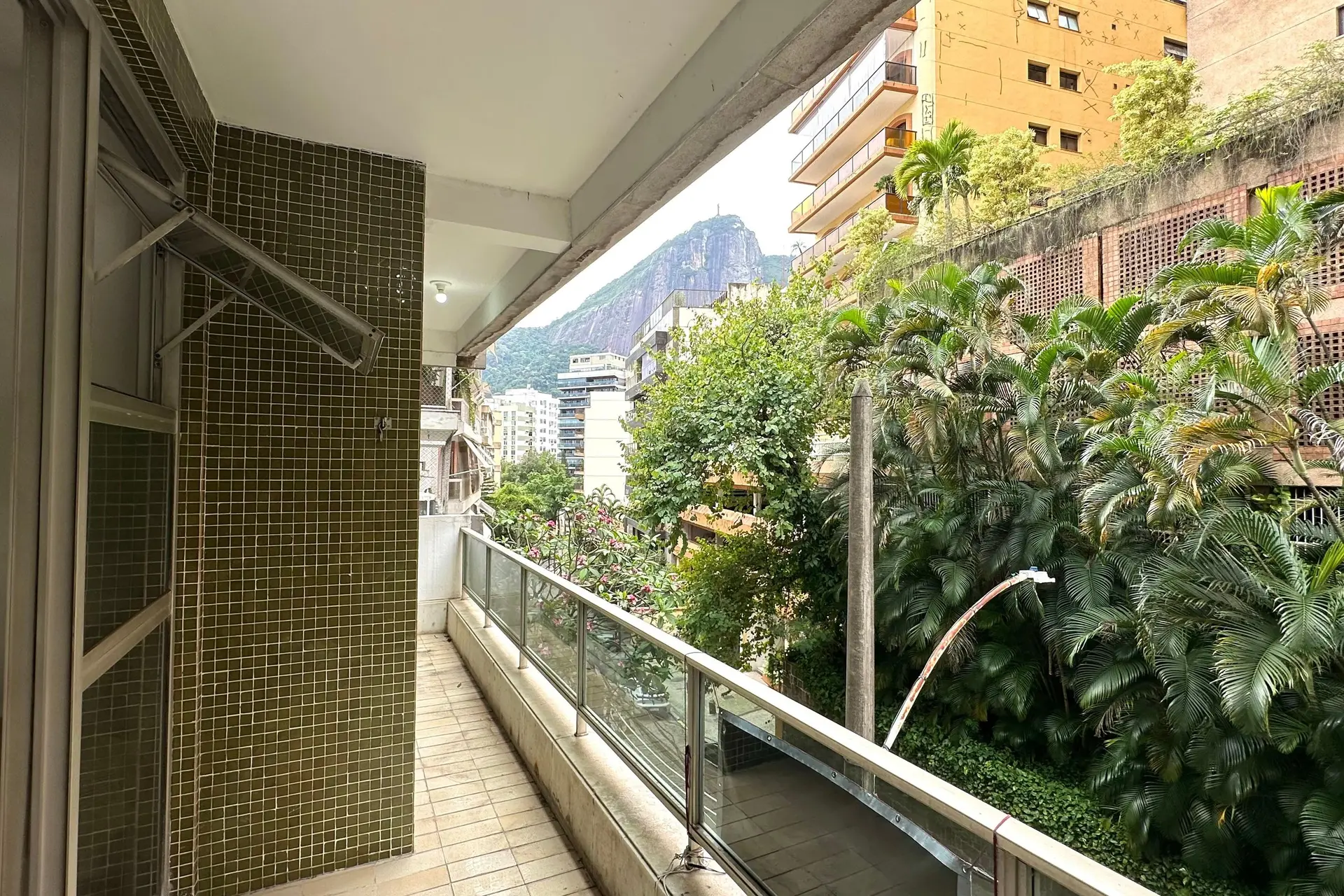 Furnished apartment, 113 m², with a home office — photo 27