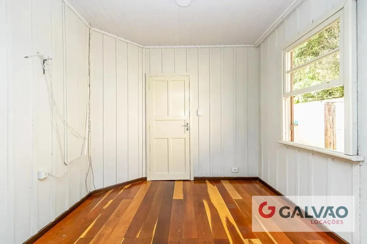 House with a separate kitchen and 5 bedrooms, 224 m² — photo 35
