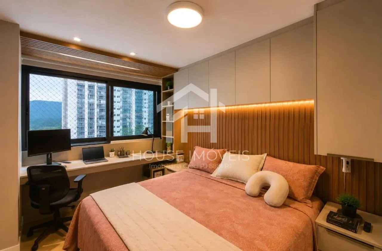 3-bedroom apartment with 5 bathrooms and a glass balcony — photo 6