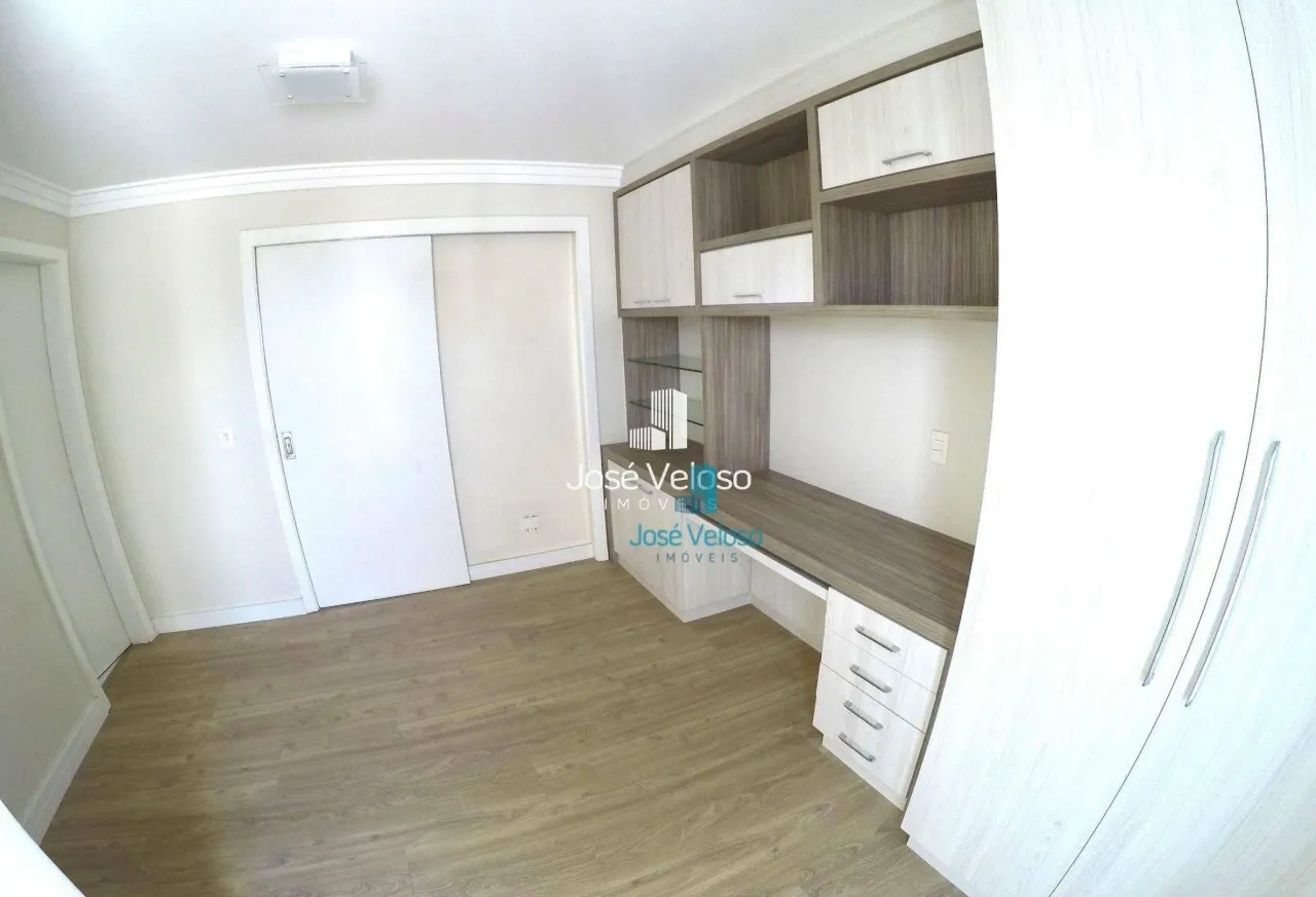 Furnished apartment with 4 en-suite bedrooms — photo 15