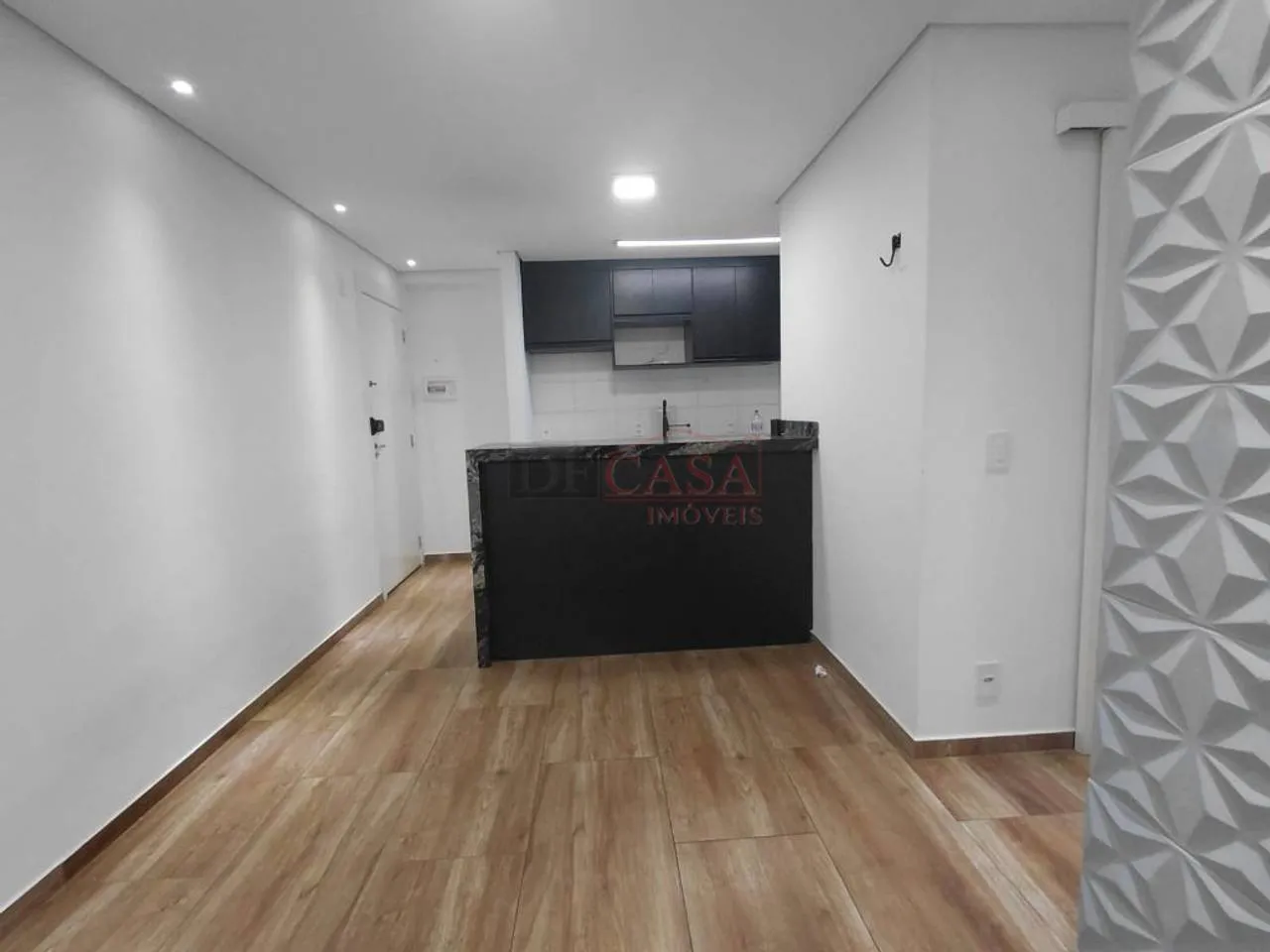 Пральна машина та 2 спальні: квартира 43 м²