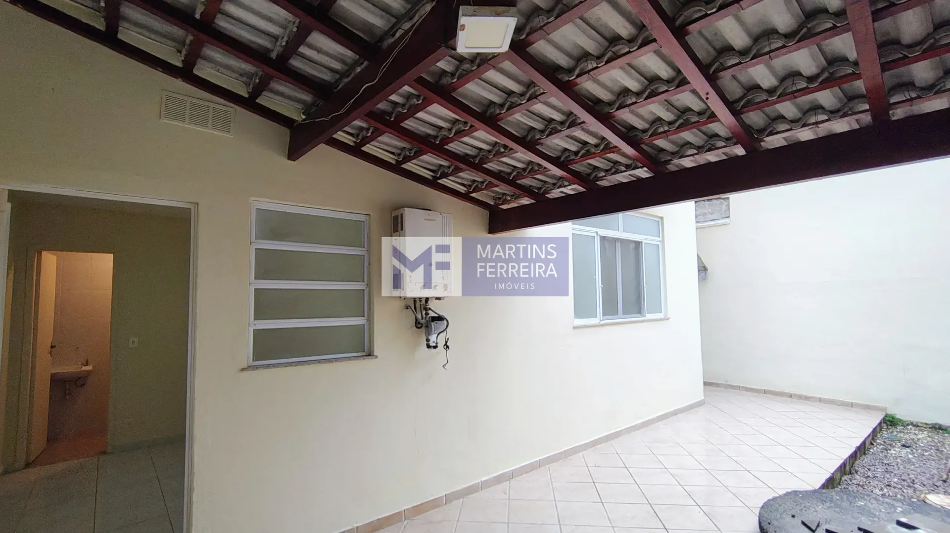 4-bedroom house with a bathtub in Rio de Janeiro — photo 27