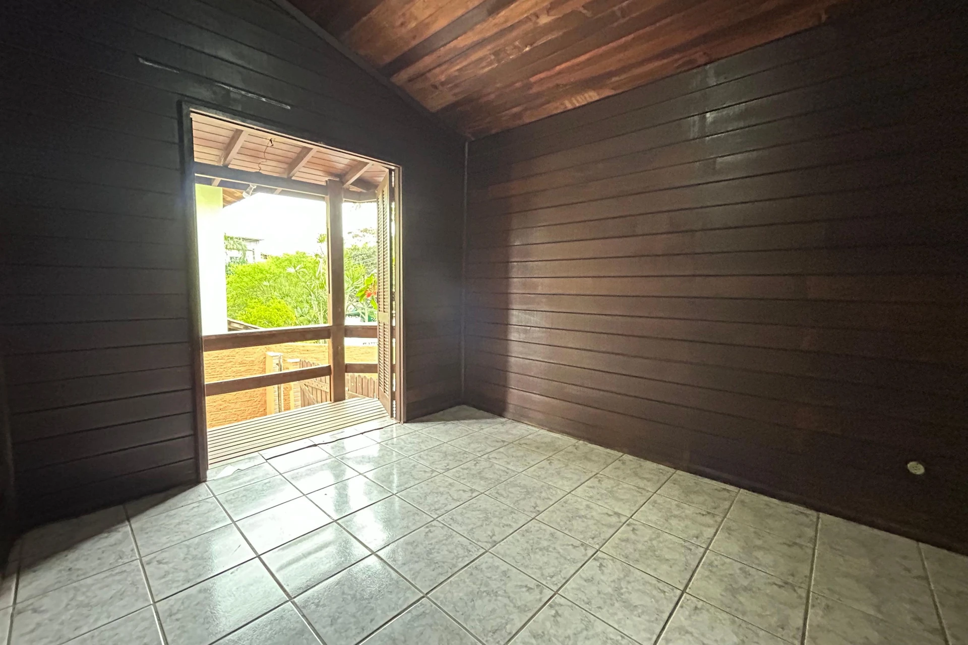 House, 100 m², with floor-to-ceiling windows — photo 12