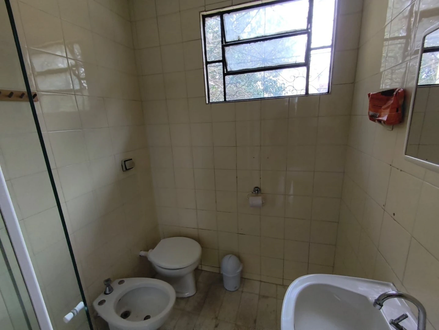 Piso de madera o laminado y 4 dormitorios: casa de 183 m² — photo 14