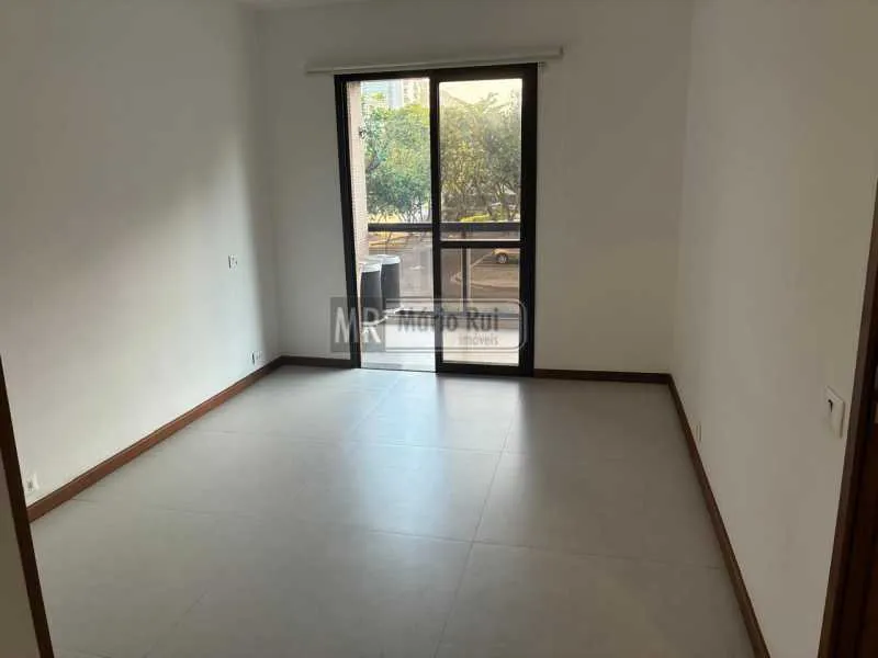 Apartment with 2 bedrooms and 2 bathrooms plus a balcony — photo 3