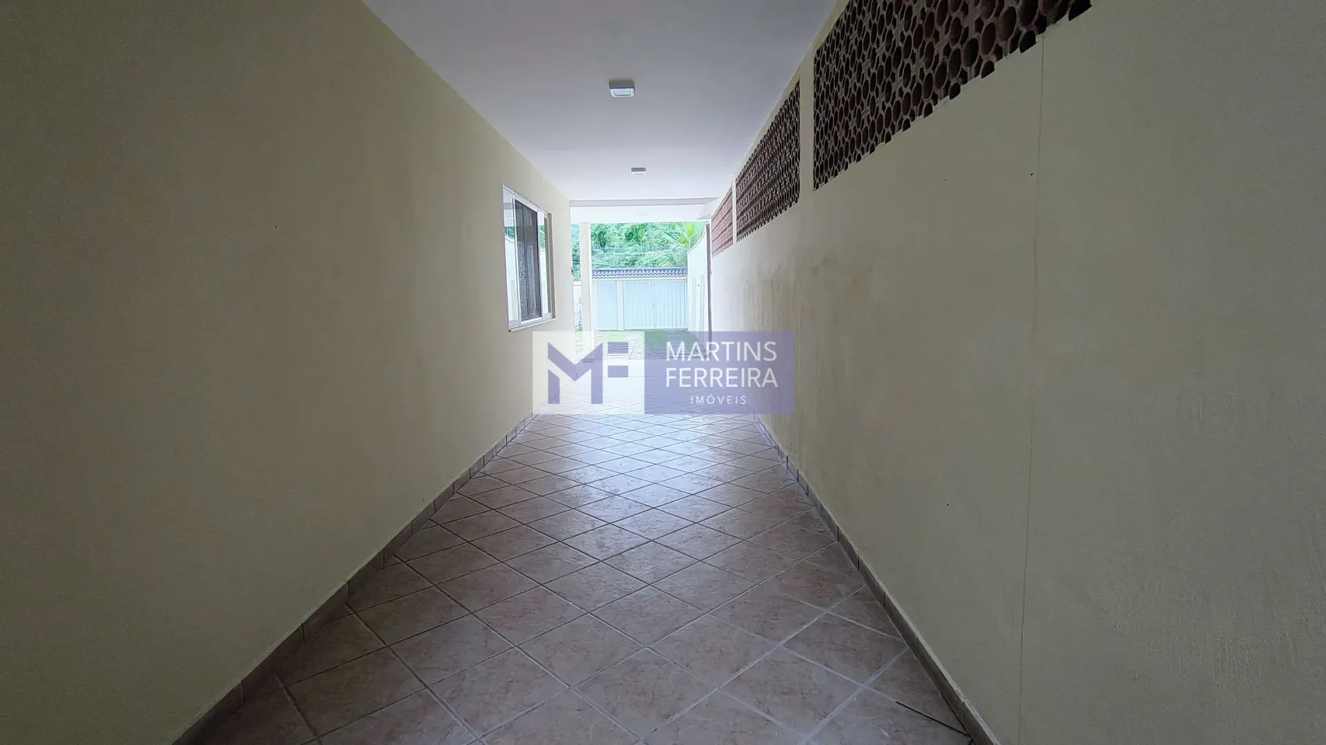 4-bedroom house with a bathtub in Rio de Janeiro — photo 19