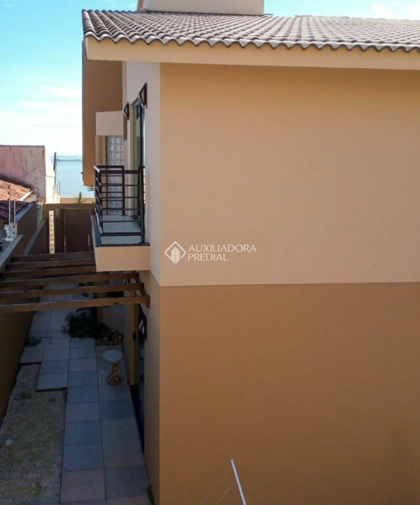 House with 3 bedrooms and 2 baths, on floor 2 — photo 14
