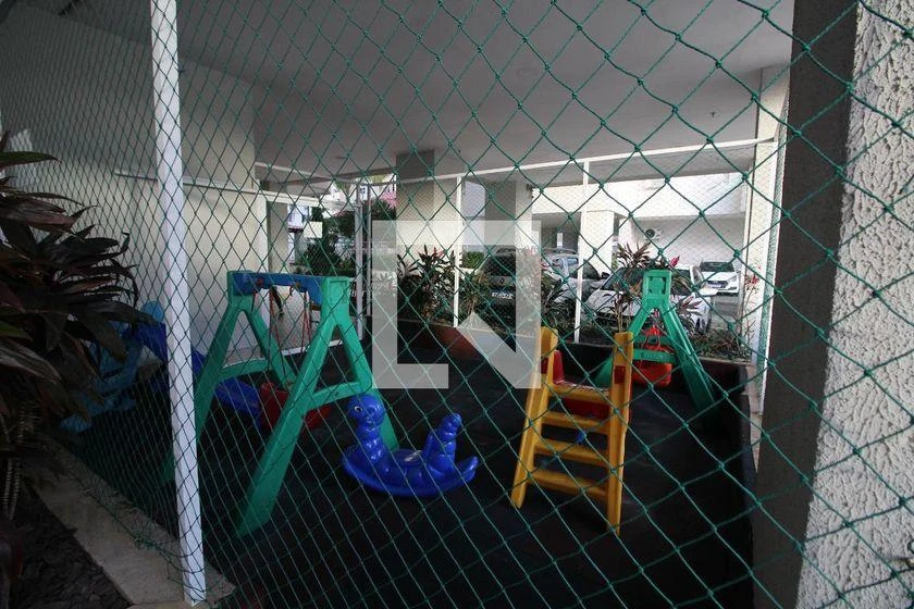 Apartamento amueblado de 3 dormitorios con balcón acristalado — photo 8