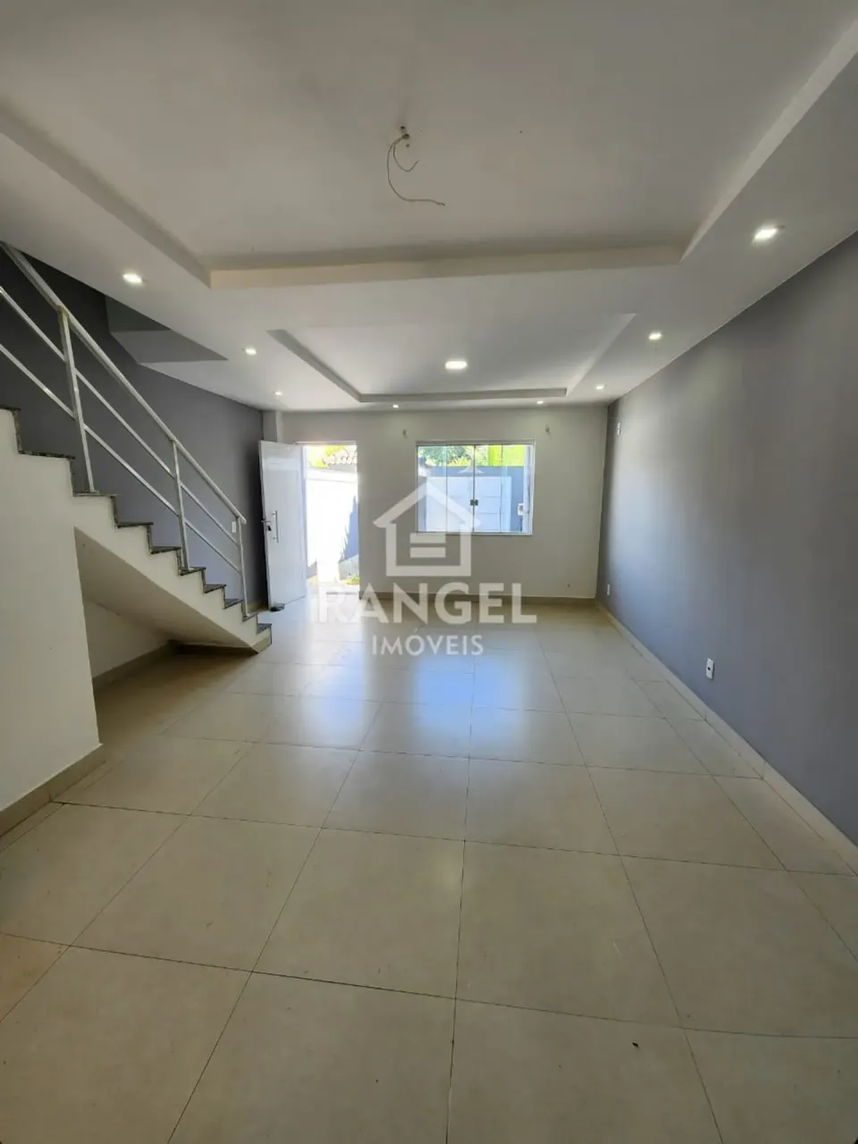 Casa com 3 quartos e varanda, 2 vagas, 3 banheiros — photo 4