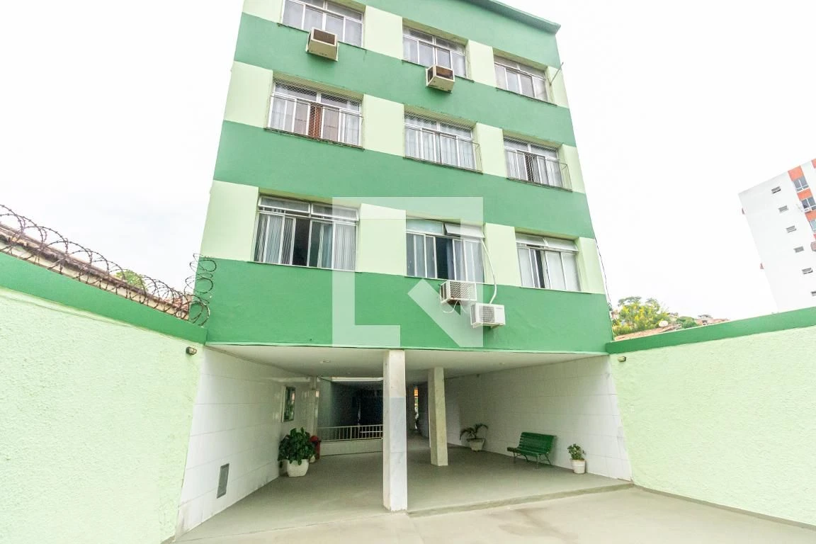 Furnished 3-bedroom apartment with BBQ area