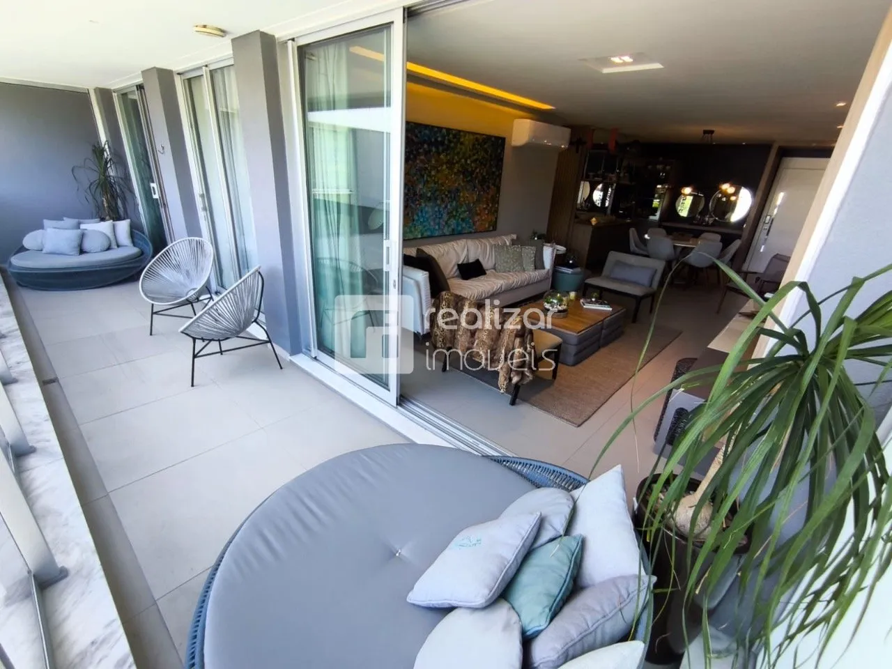 Furnished 3rd-floor apartment with 2 en-suites 170 m² — photo 39