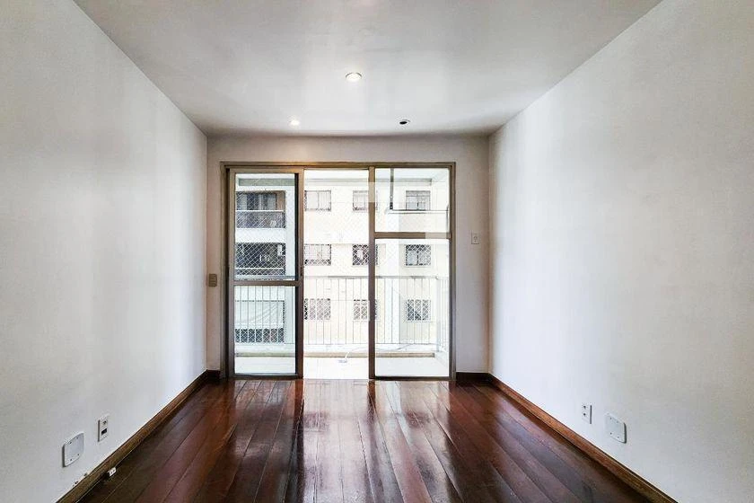 Apartamento de 2 quartos em condomínio com piscina — photo 3