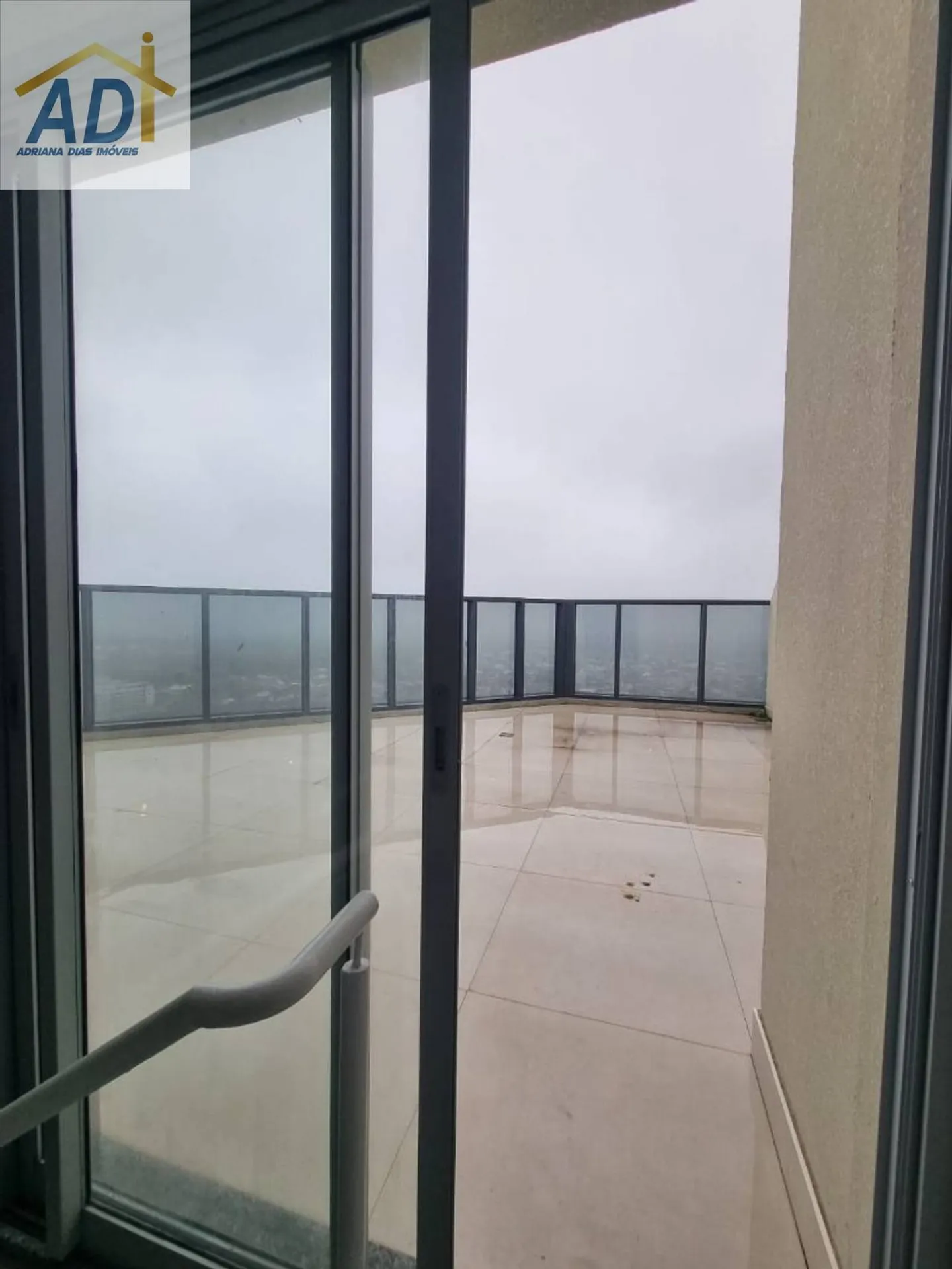 Furnished duplex penthouse with 2 bedrooms and 172 m² — photo 25