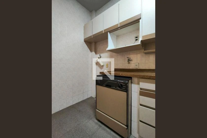 4-bedroom apartment with 3 bathrooms and 128 m² view — photo 47