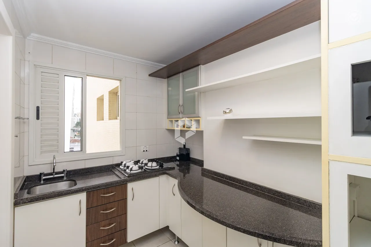 2-bedroom apartment with 137 m² and fitted kitchen cabinets — photo 9