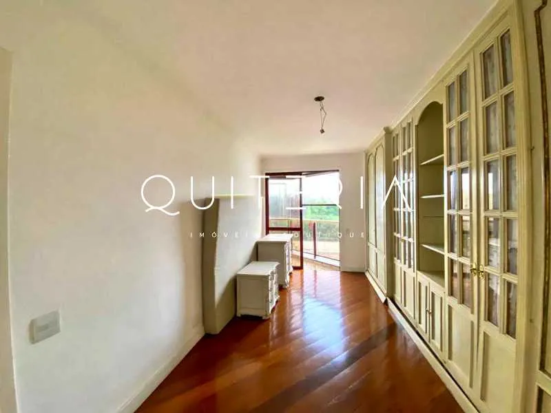 3-bedroom apartment with a glassed-in balcony — photo 7
