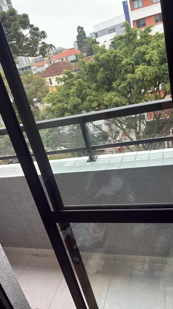 Departamento con piso de madera o laminado en Curitiba — photo 20