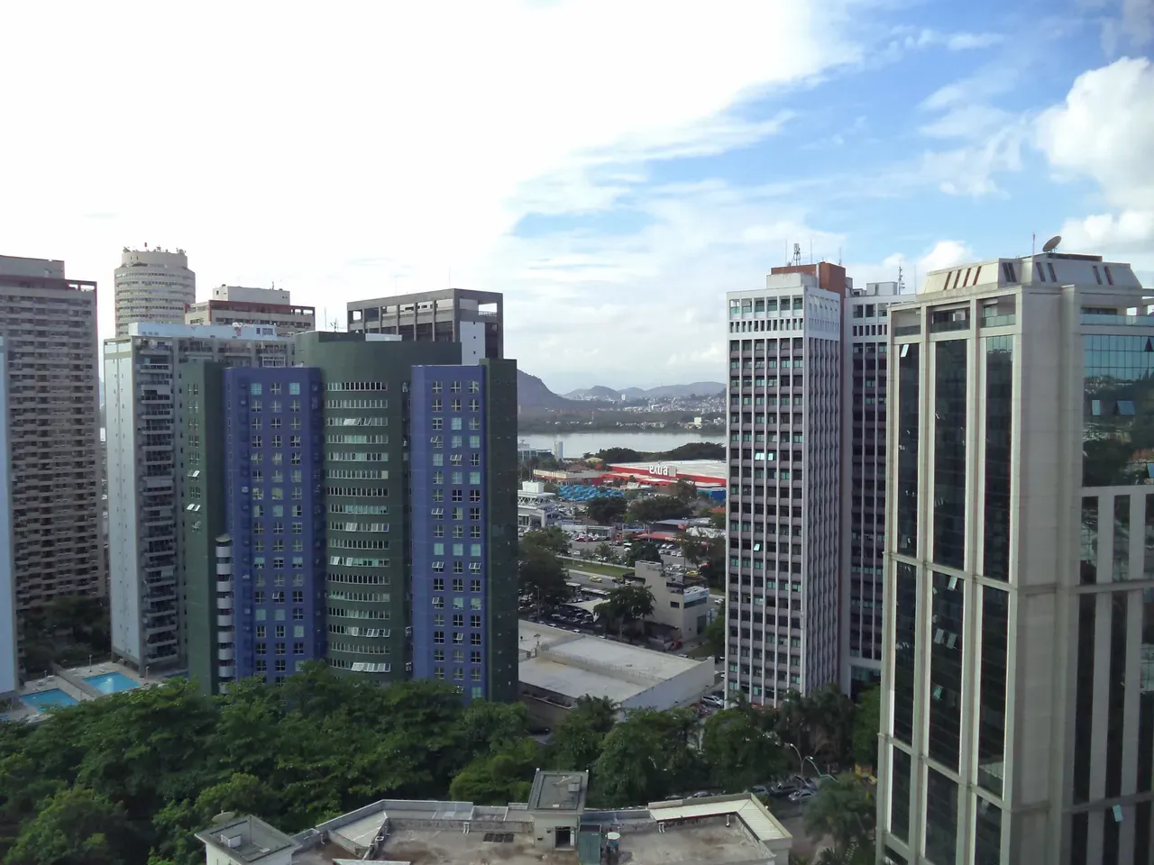 Apartment with 2 bedrooms, 2 bathrooms and a terrace — photo 29