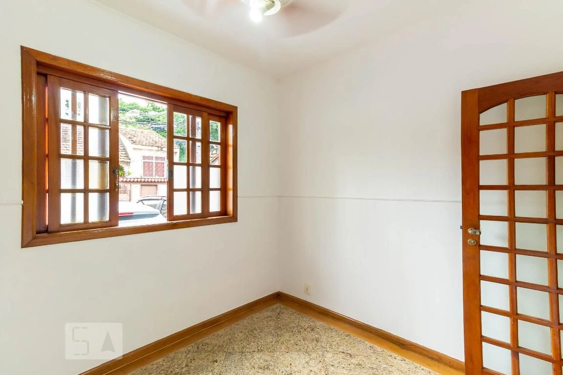 4-bedroom house with a jacuzzi in Rio de Janeiro — photo 42