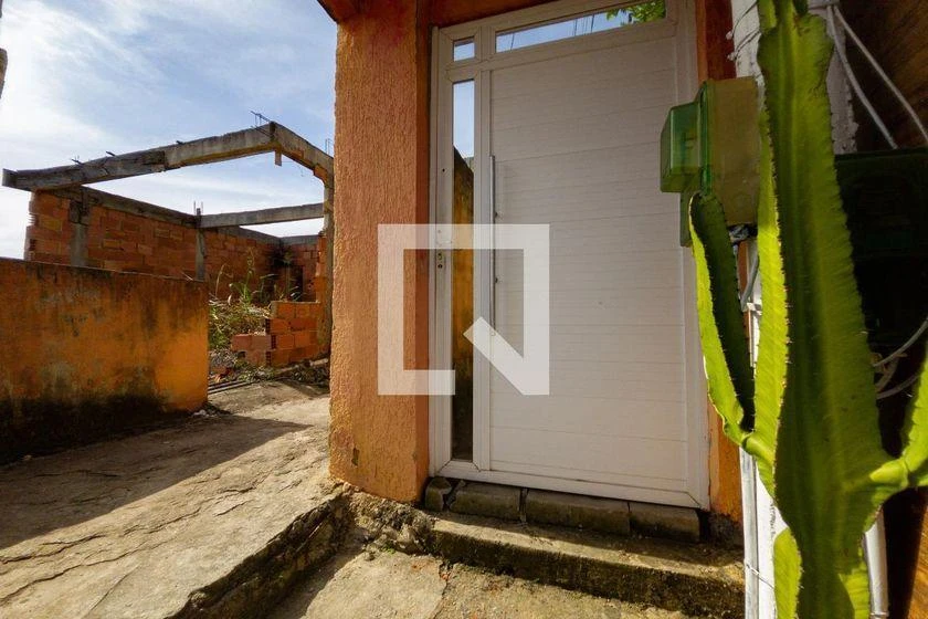 Casa mobiliada com 2 quartos, 1 banheiro e 80 m² — photo 40