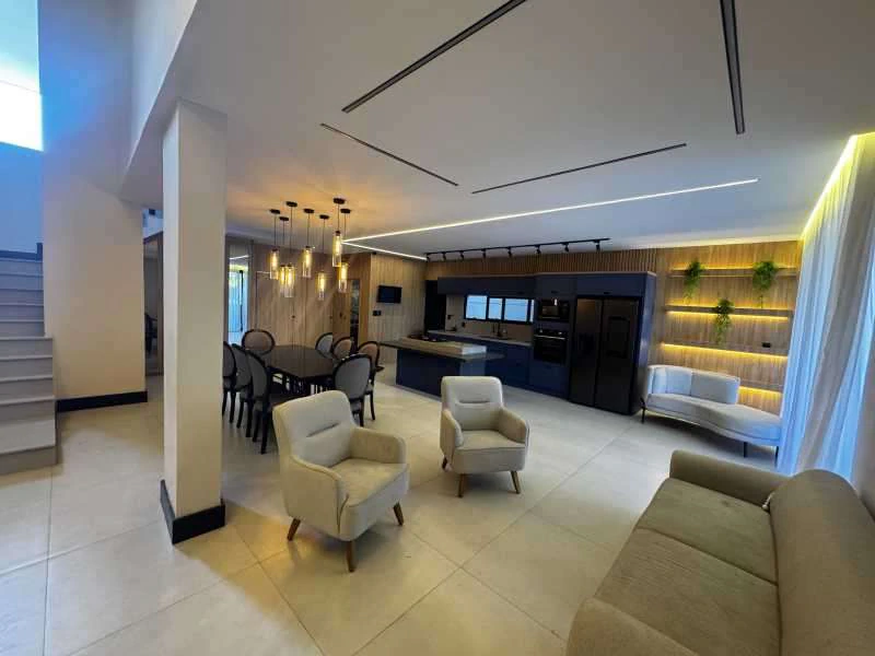 540 m² house with 5 en-suite bedrooms and open-plan kitchen — photo 16