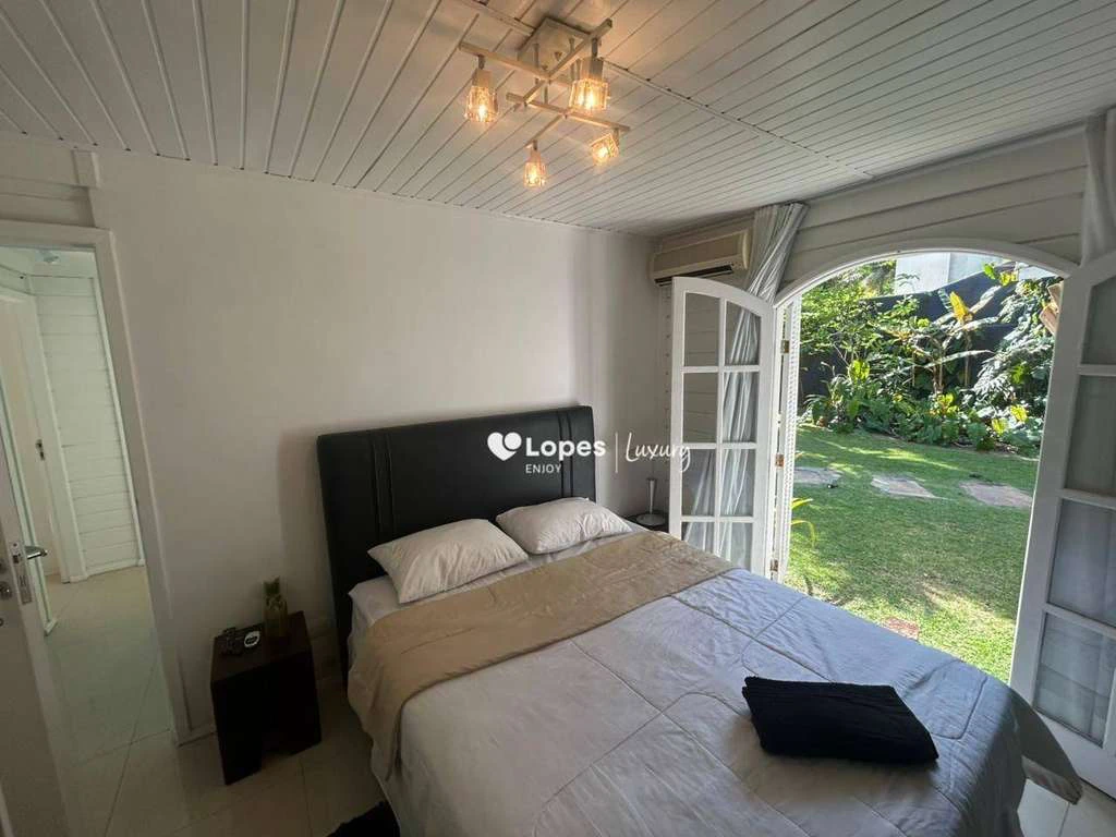 Furnished house with 4 bedrooms and 620 m² — photo 4
