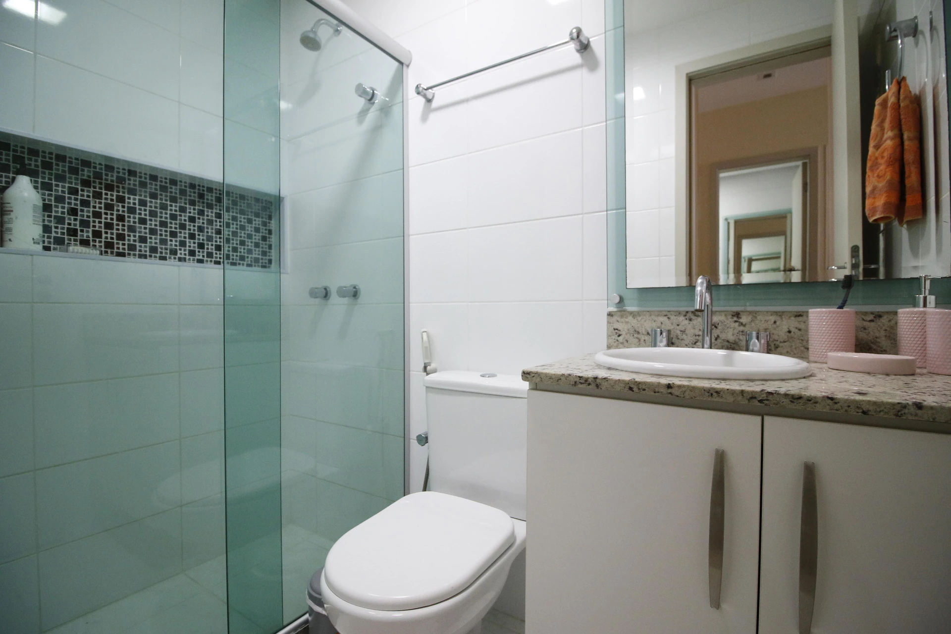 Furnished house, 230 m², with a glass-enclosed balcony — photo 56