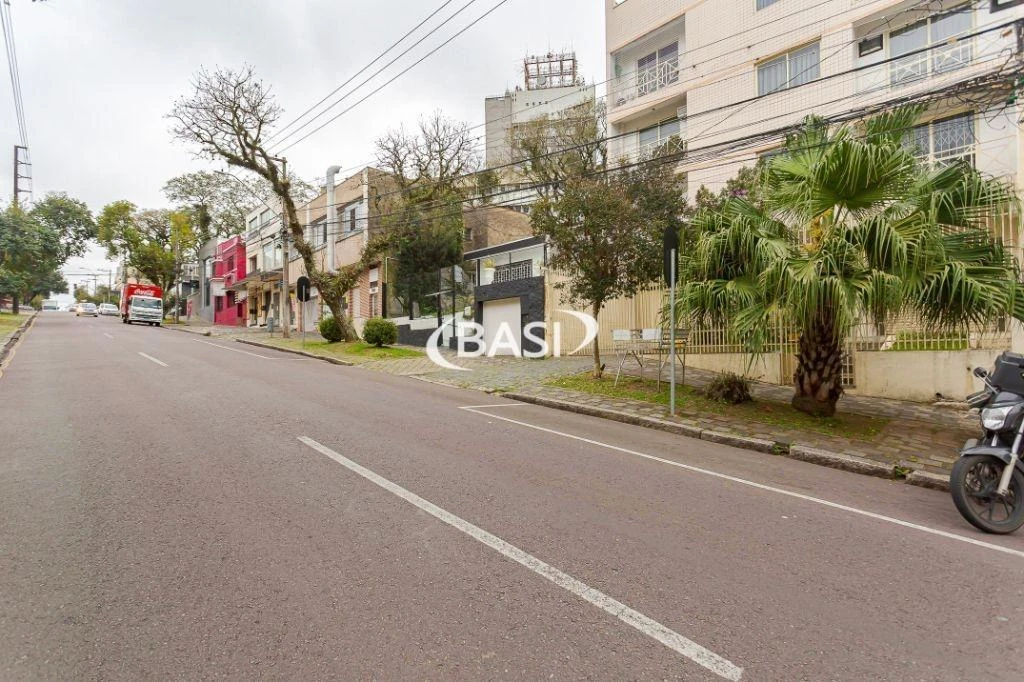 1-bedroom apartment with an American-style kitchen and 57 m² — photo 35