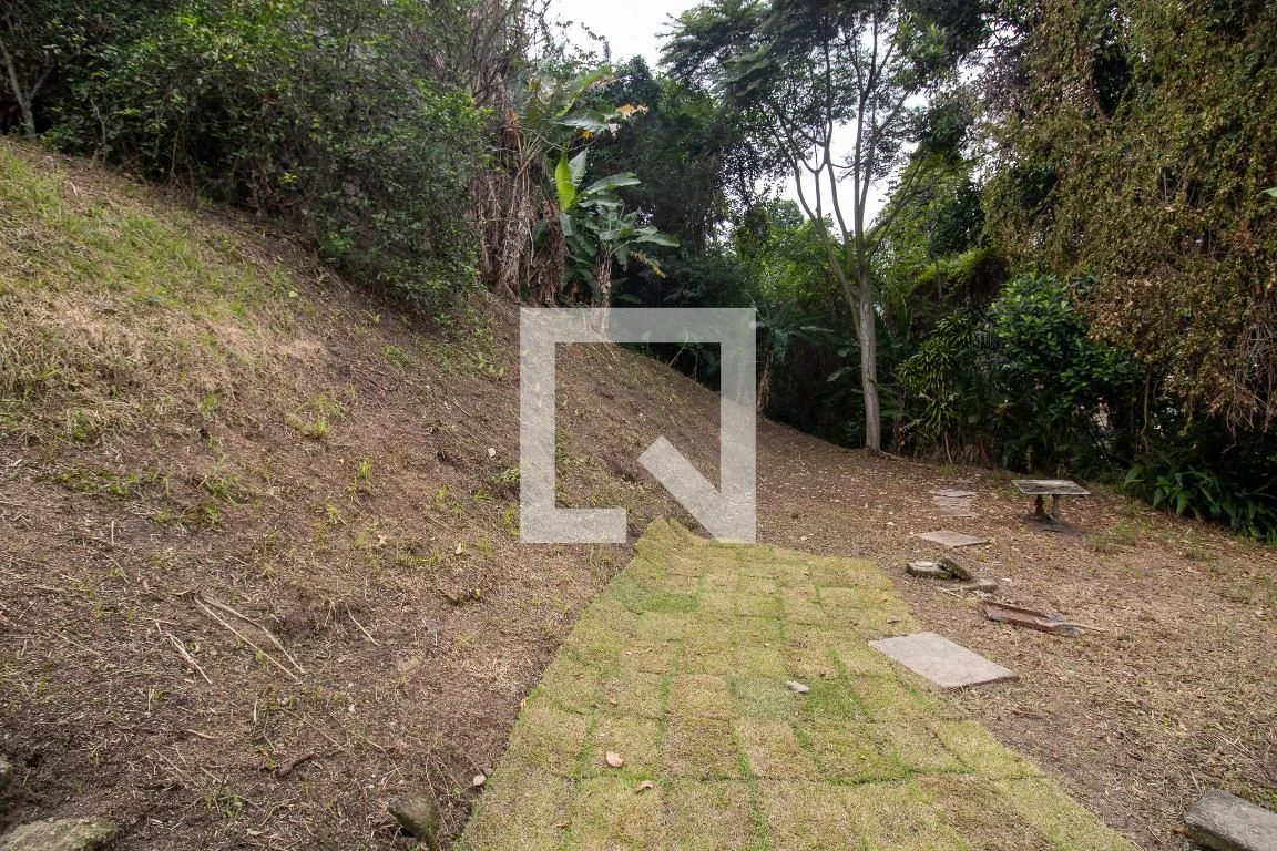 Casa com 3 suítes e quintal privativo com churrasqueira — photo 45