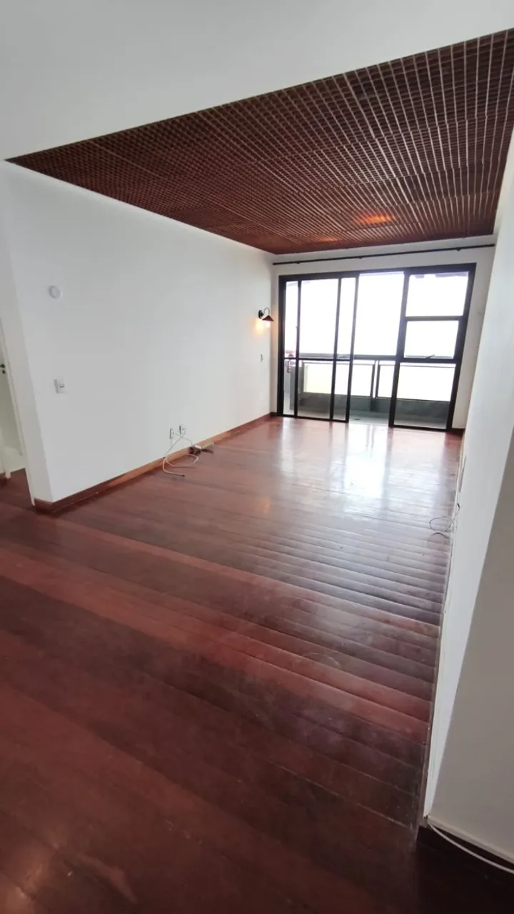 1-bedroom apartment with balcony and fitted storage — photo 11