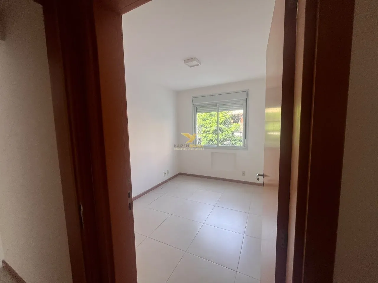 Apartment, 104 m², with a glass-enclosed balcony — photo 20