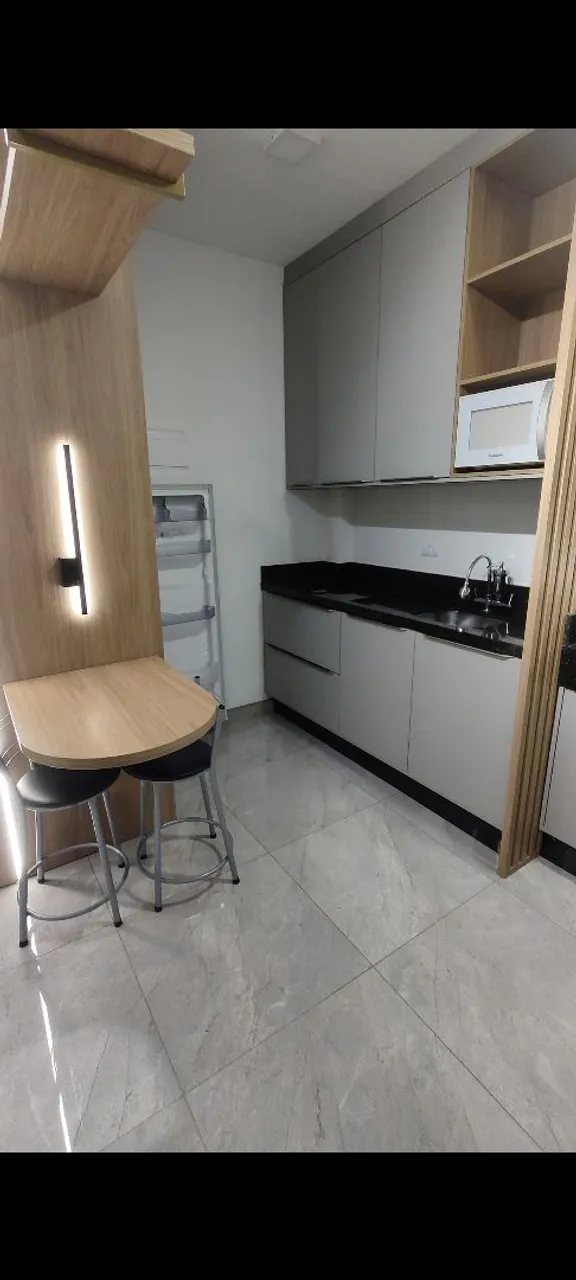 Furnished 1-bedroom apartment with a balcony — photo 2