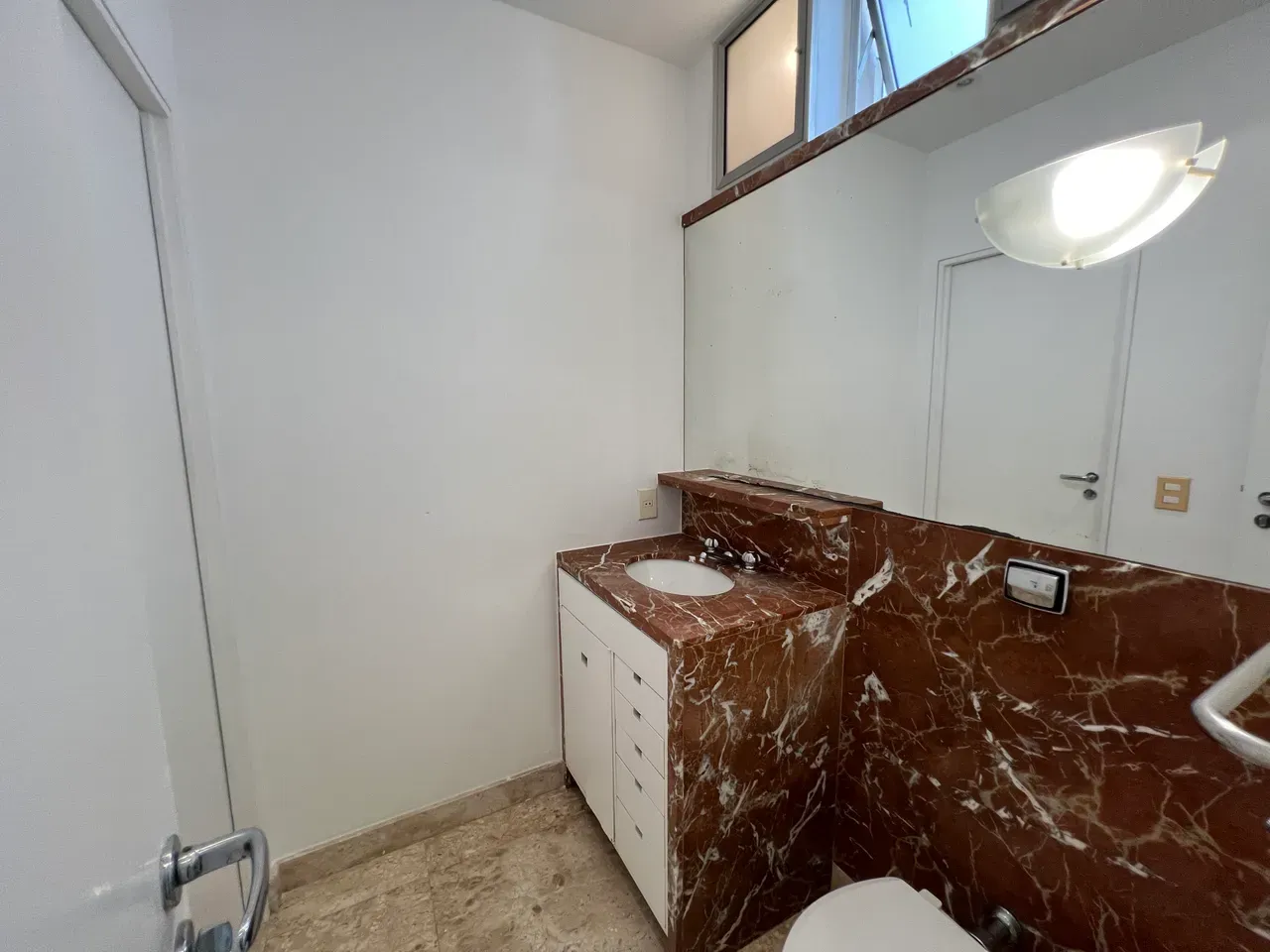 Mountain view in a one-bedroom apartment, 55 m² — photo 4
