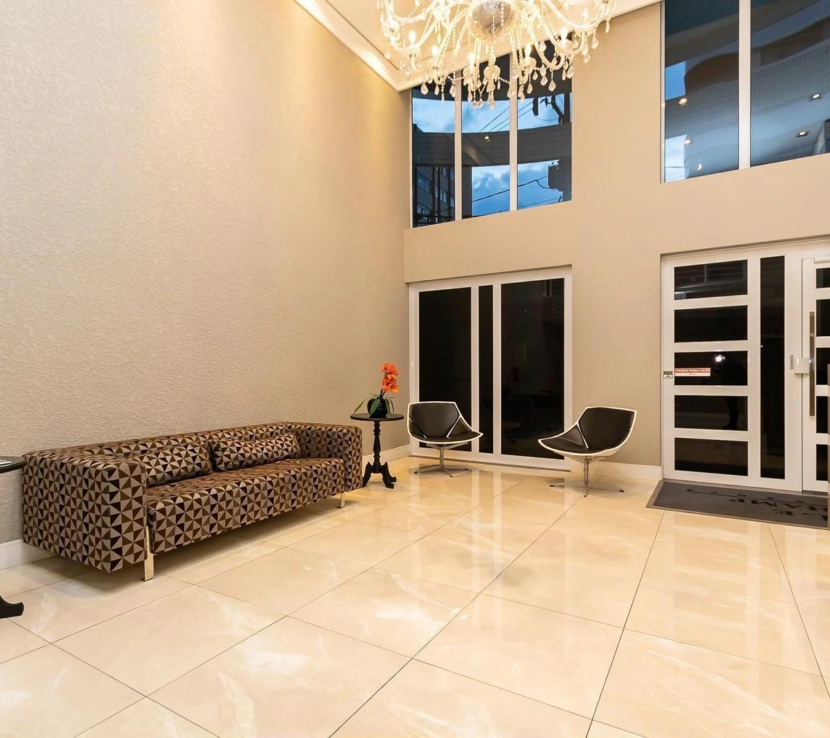 Furnished one-bedroom, 70 m² apartment in Curitiba — photo 36