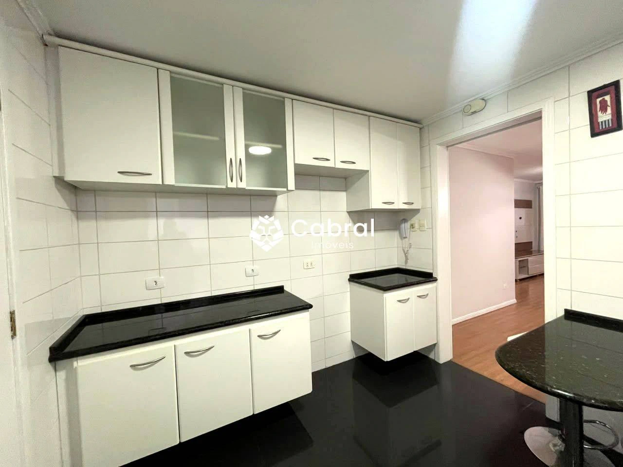 3-bedroom apartment with one en-suite bathroom — photo 11