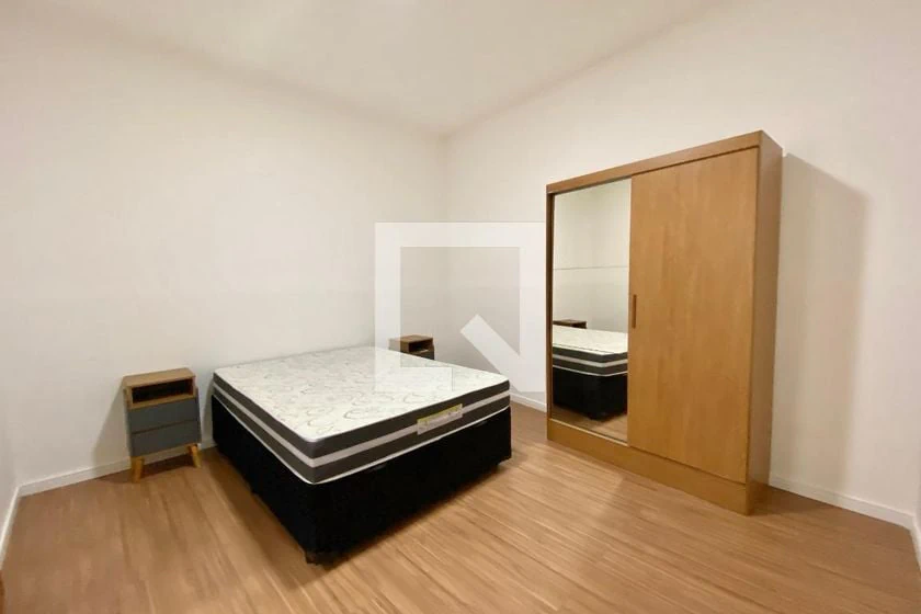 Departamento de 2 dormitorios con balcón cerrado con vidrio — photo 3