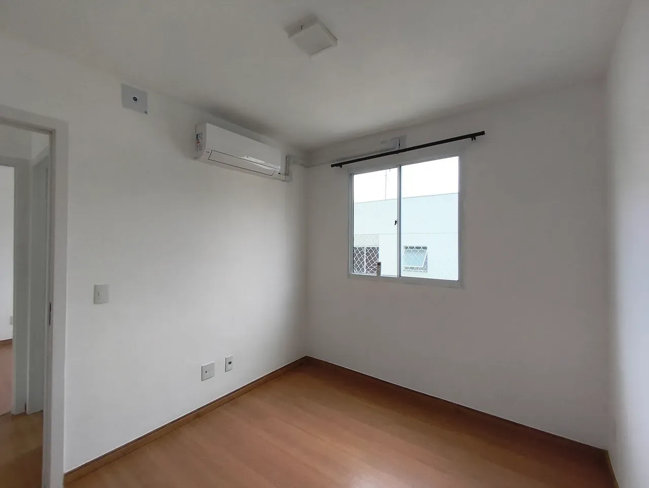 2 quartos e varanda envidraçada: apartamento de 45 m² — photo 8