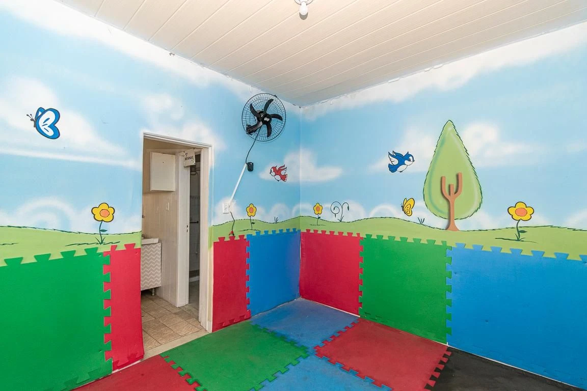Furnished house with 5 bedrooms and 5 bathrooms — photo 47